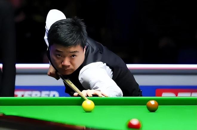 他几乎就是 他几乎就是