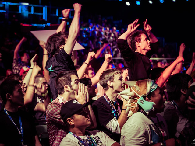 2006 强力捕手：乔·莫厄以 .347 打击率成为美联历史上首位捕手打击王